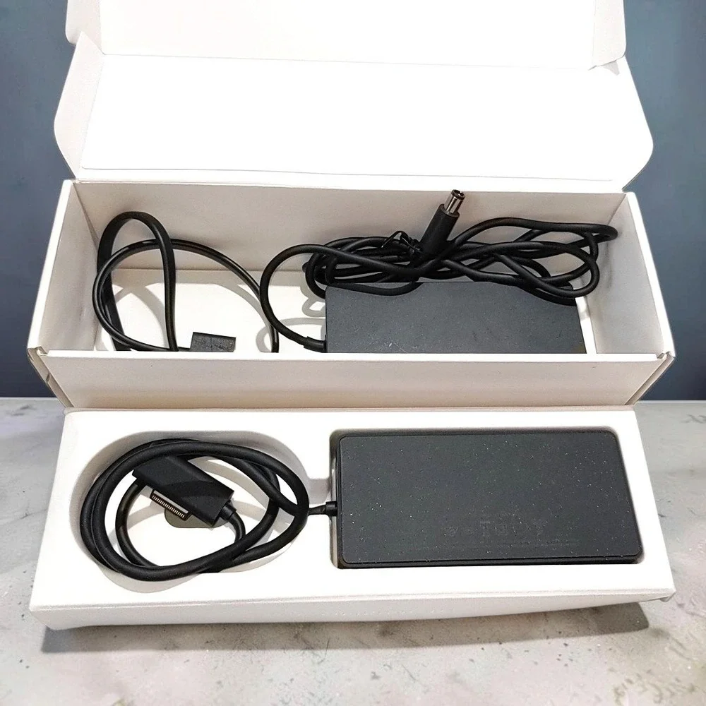 Microsoft Surface Dock Model 1661 Docking Station Dual Mini DP USB 3.0 Boxed